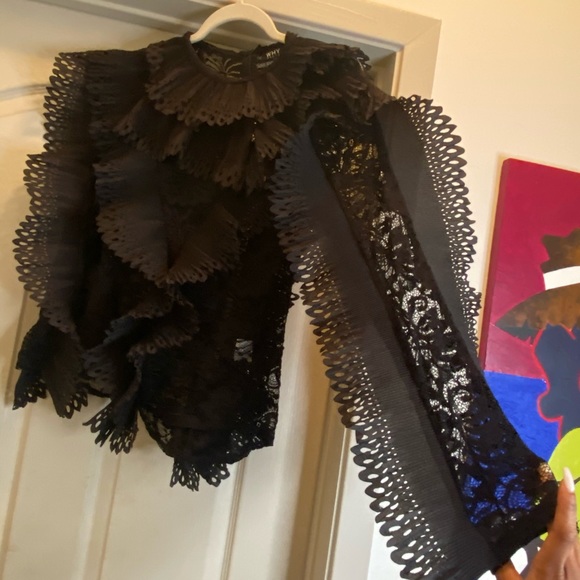 Sexy Ruffle Top - Picture 2 of 7